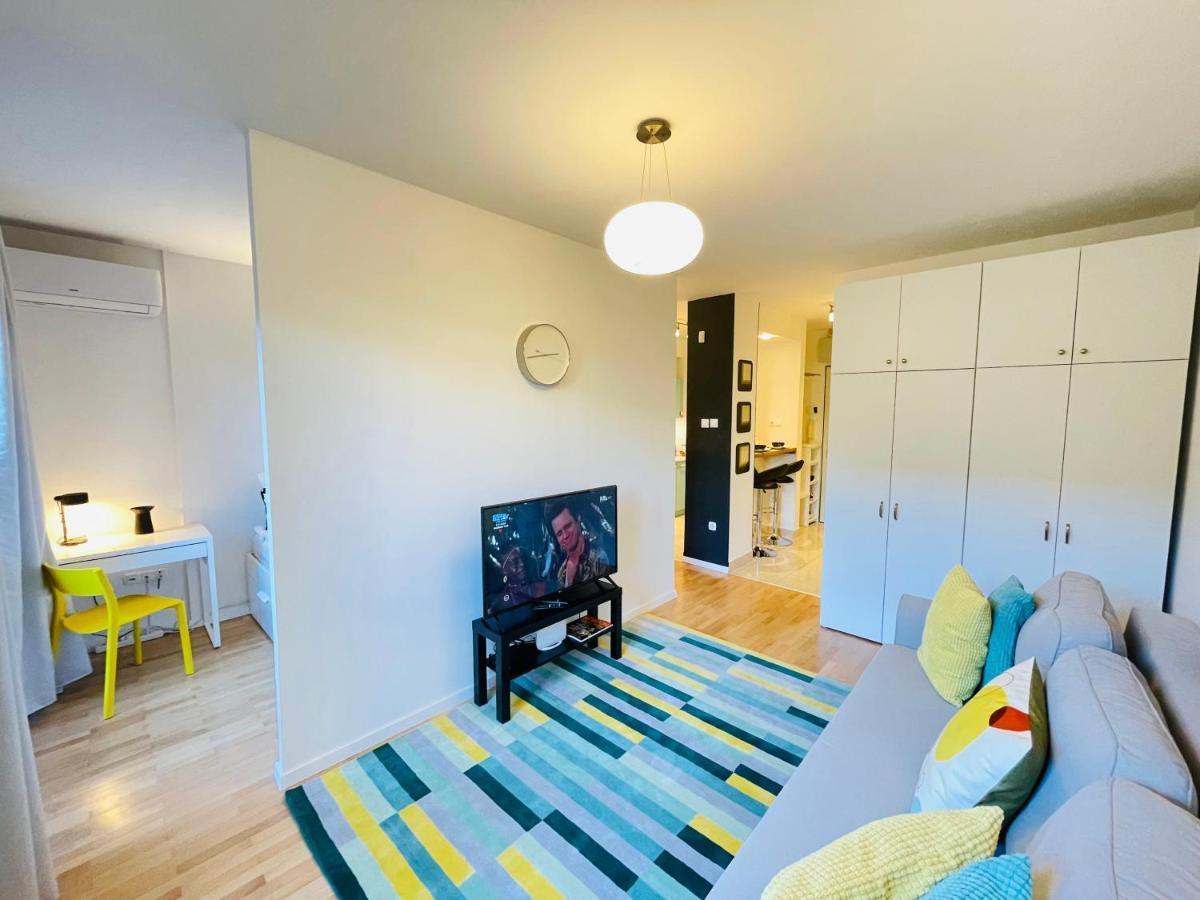 Peony Hollo Apartment - Free Garage Under The House Budapest Exterior photo