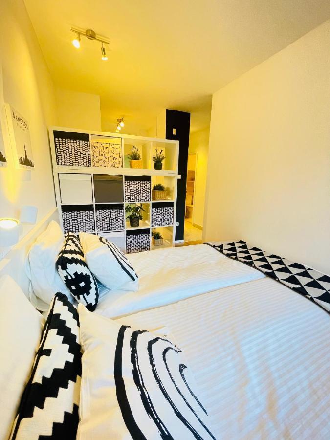 Peony Hollo Apartment - Free Garage Under The House Budapest Exterior photo